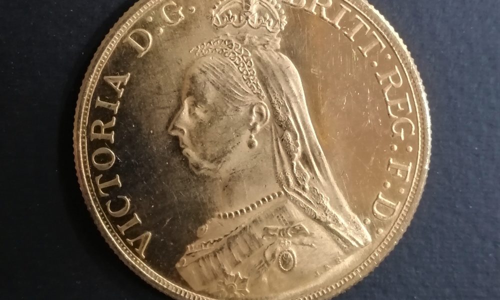 moneda inglesa de oro 5 libras 1887